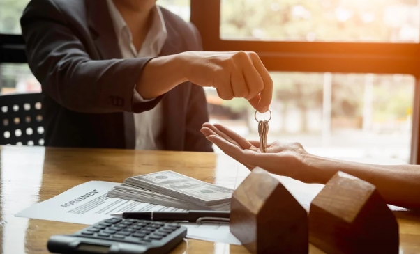 A Comprehensive Guide to Choosing the Best Fractional Share Investing Brokerage